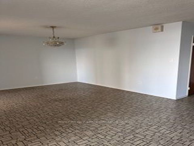 2001 - 3300 Don Mills Rd