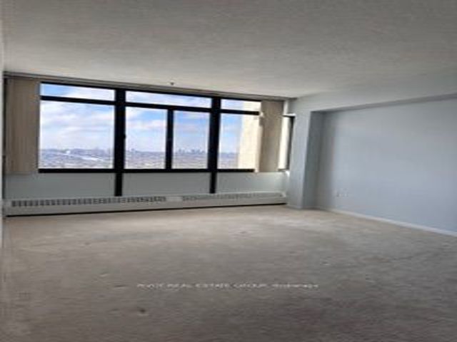 2001 - 3300 Don Mills Rd