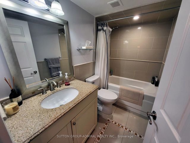 1009 - 3000 Bathurst St