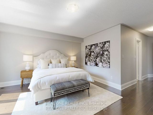 Th 49 - 115 Harrison Garden Blvd