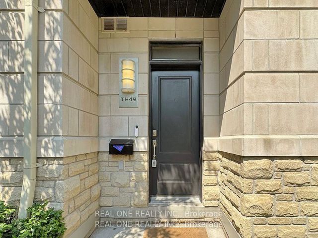 Th 49 - 115 Harrison Garden Blvd