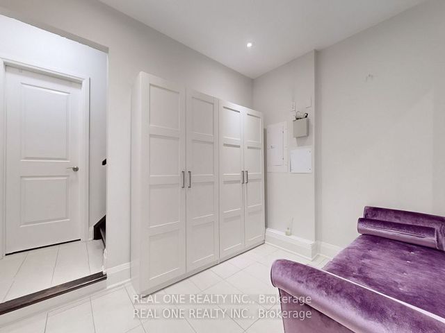Th 49 - 115 Harrison Garden Blvd