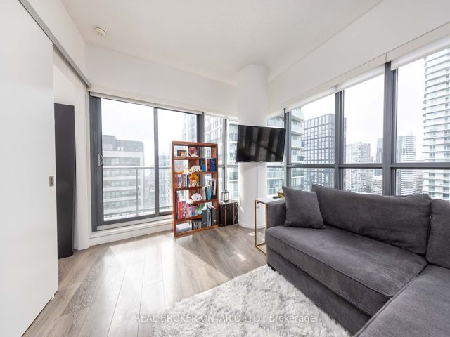2901 - 159 Dundas St E