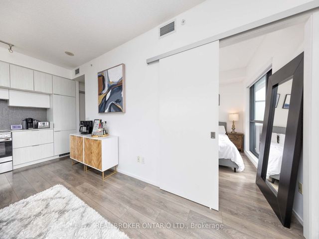 2901 - 159 Dundas St E