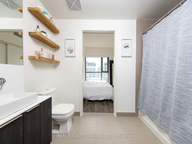 2901 - 159 Dundas St E