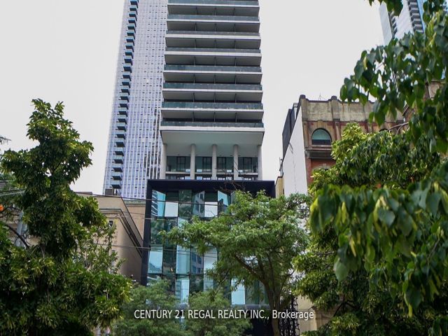 403 - 224 King Street West St W