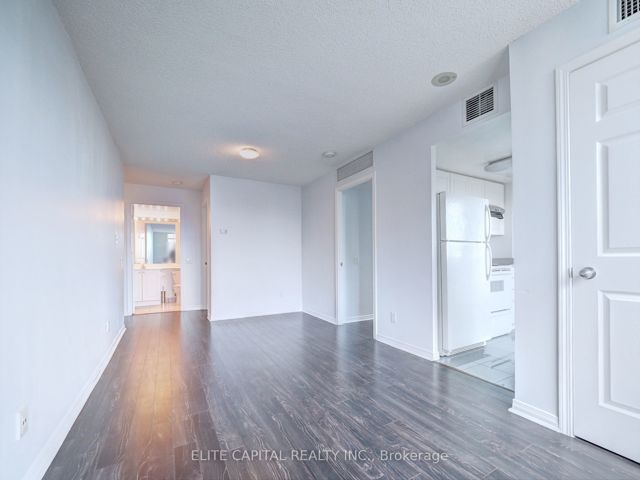 1810 - 30 Harrison Garden Blvd