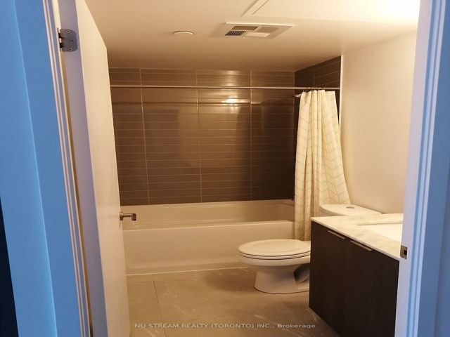 509 - 11 Wellesley St W