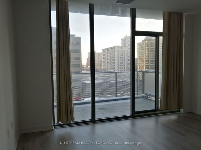 509 - 11 Wellesley St W