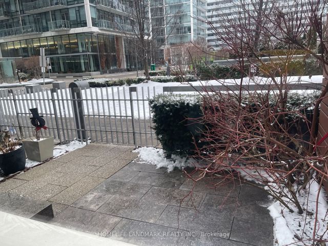 130 - 39 Queens Quay E