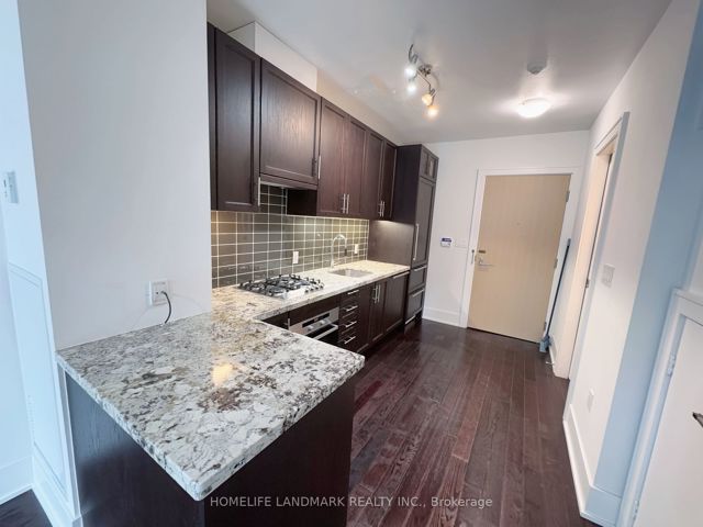 130 - 39 Queens Quay E