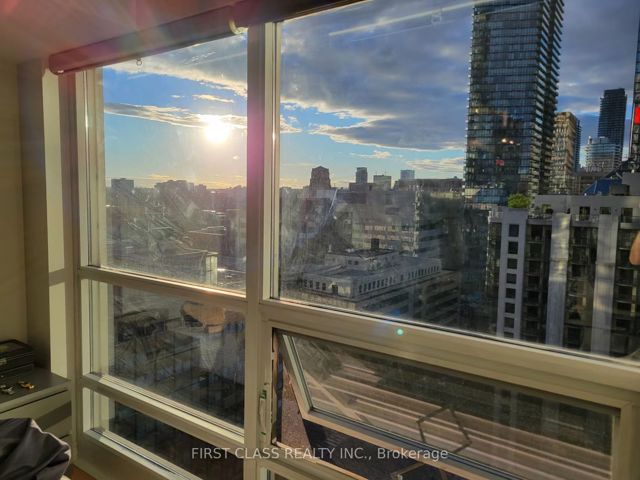 2015 - 763 Bay St