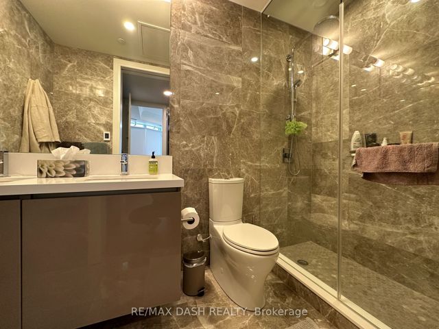 1002 - 151 Avenue Rd