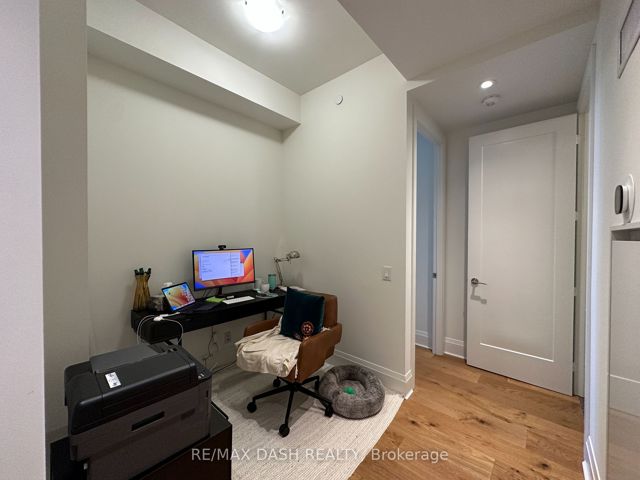 1002 - 151 Avenue Rd