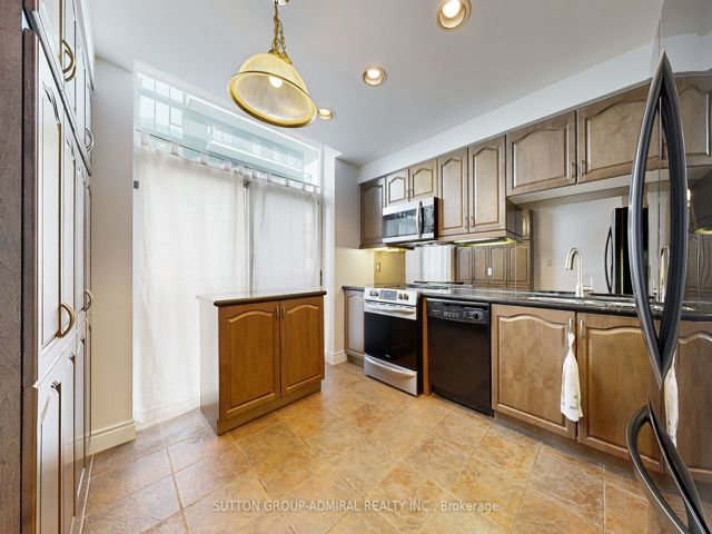 1502 - 1101 Leslie St