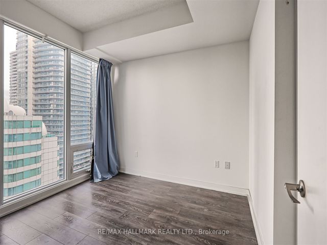 2507 - 125 Blue Jays Way
