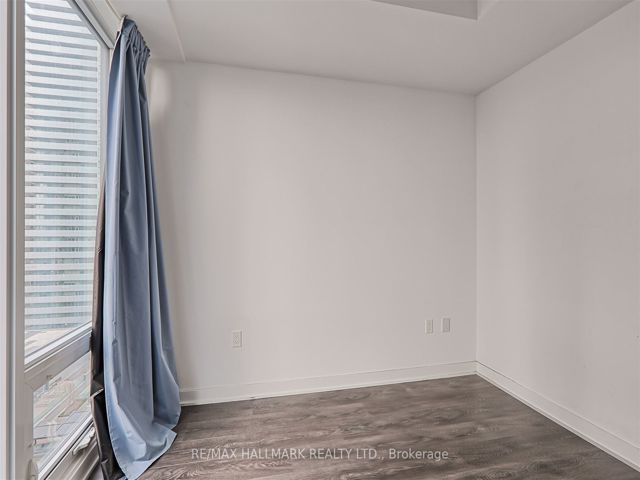 2507 - 125 Blue Jays Way