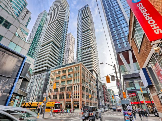 2507 - 125 Blue Jays Way