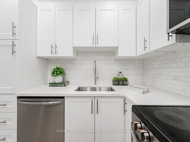 501 - 284 Bloor St W