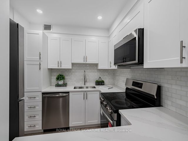 501 - 284 Bloor St W