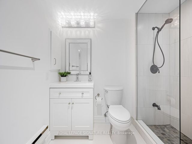 501 - 284 Bloor St W