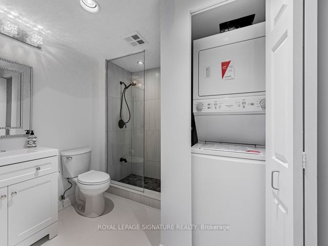 501 - 284 Bloor St W