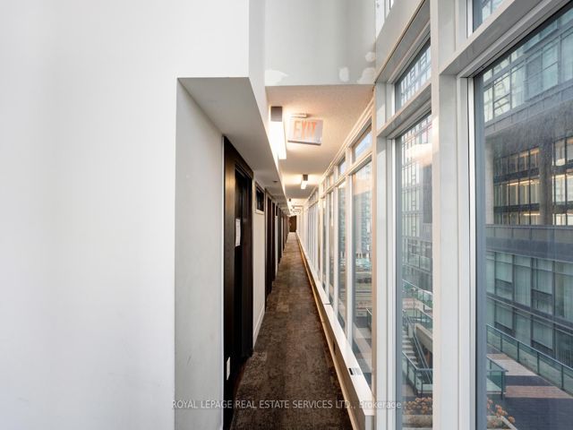 1003E - 36 Lisgar St