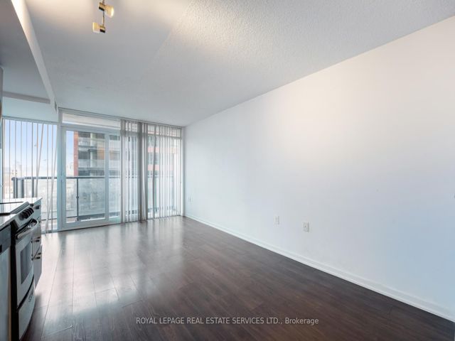 1003E - 36 Lisgar St