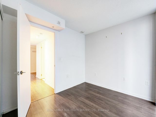 1003E - 36 Lisgar St