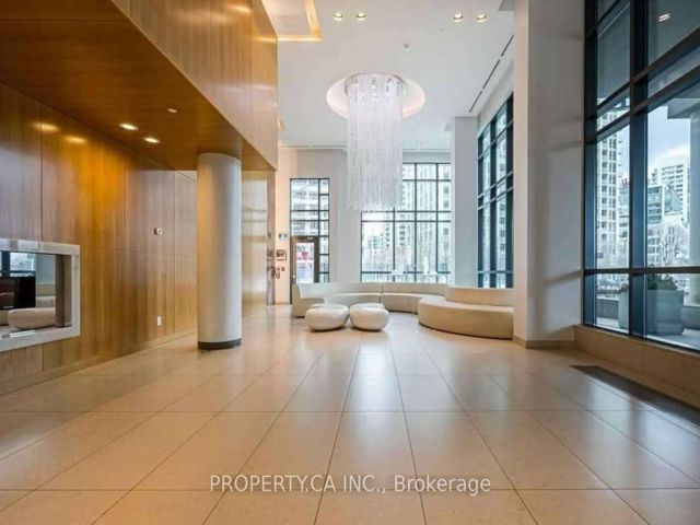 175 - 209 Fort York Blvd