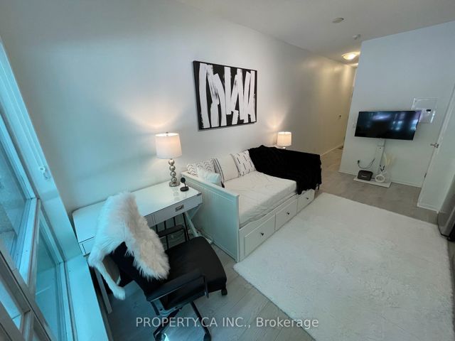 175 - 209 Fort York Blvd