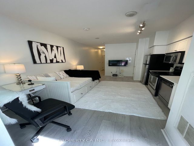 175 - 209 Fort York Blvd