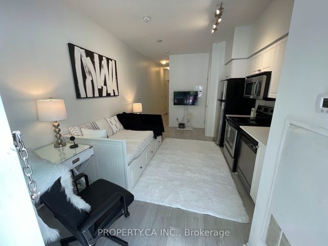 175 - 209 Fort York Blvd