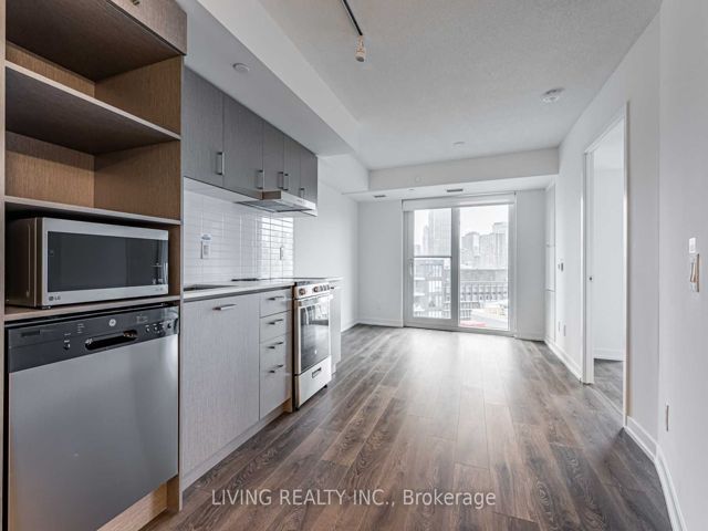 2208 - 219 Dundas St E
