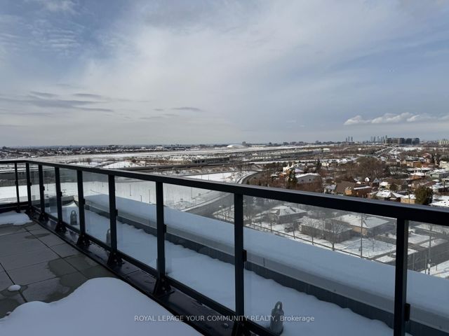 1218 - 500 Wilson Ave