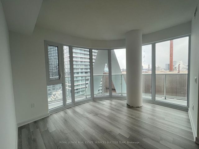 3312 - 230 Simcoe St