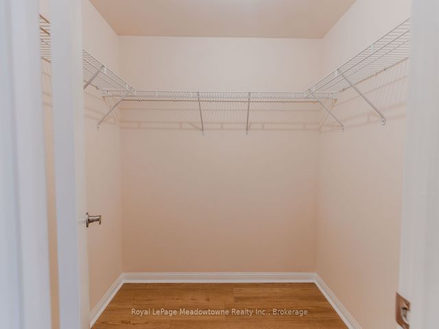 511 - 1801 Bayview Ave E