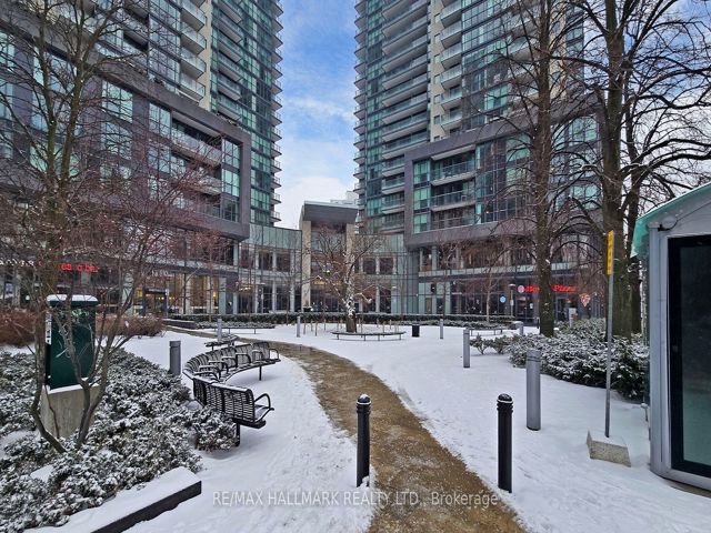 711 - 5168 Yonge St