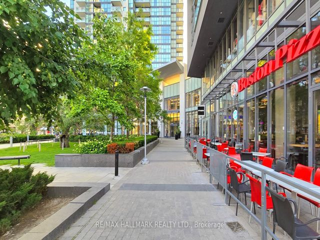 711 - 5168 Yonge St