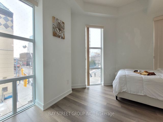 204 - 181 Huron St