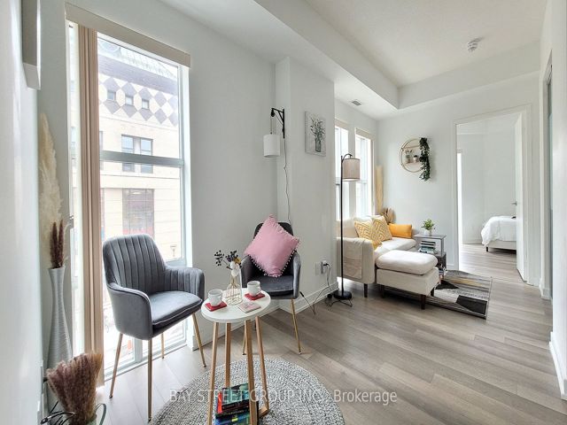 204 - 181 Huron St