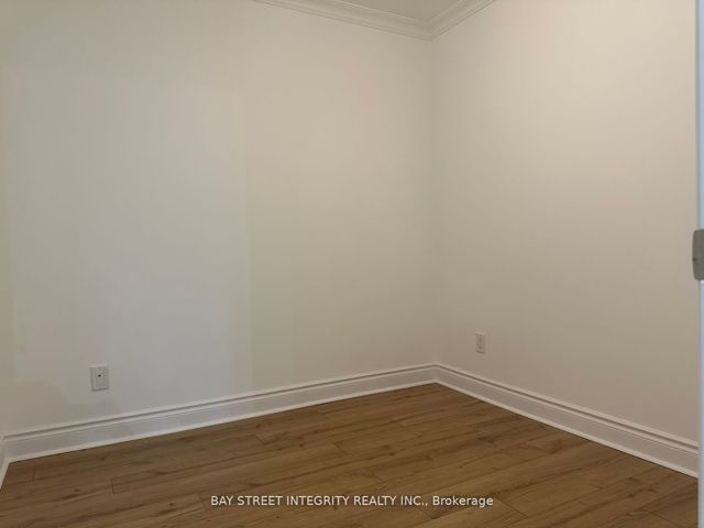 1906 - 15 Greenview Ave