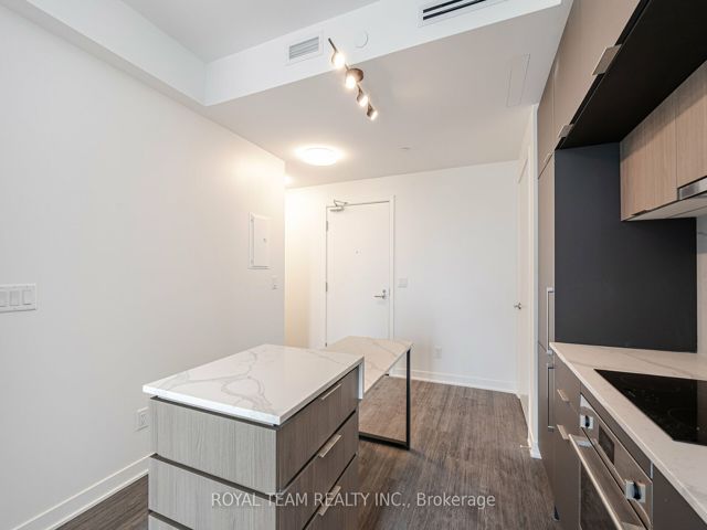 1107 - 185 Alberta Ave