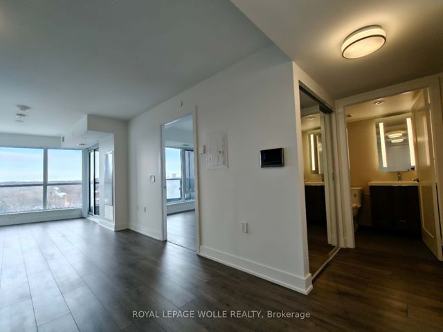 1115 - 585 Bloor St E