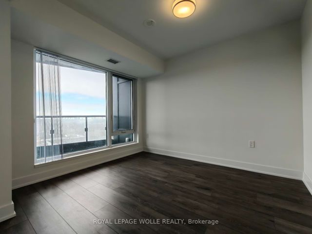 1115 - 585 Bloor St E