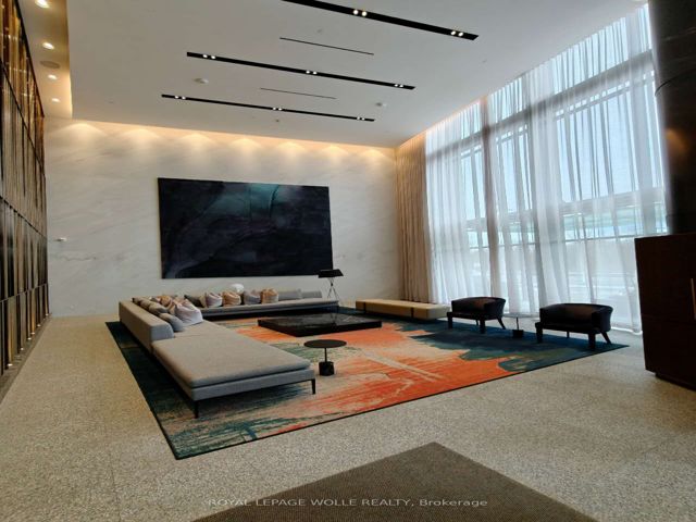 1115 - 585 Bloor St E