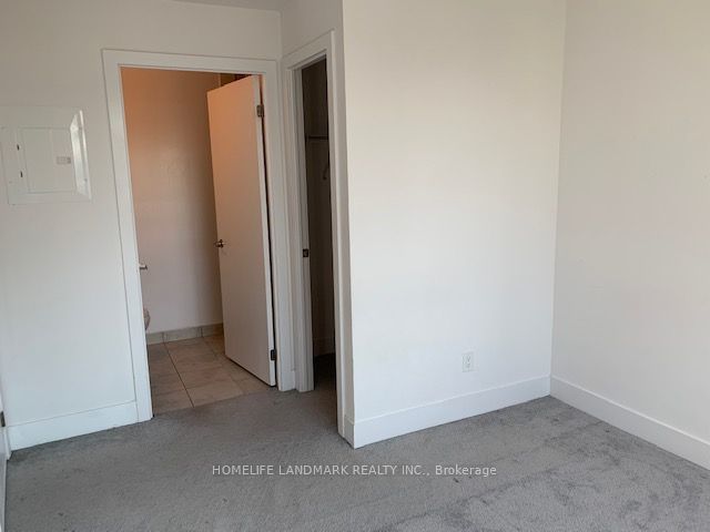 718 - 7 Kenaston Gdns E