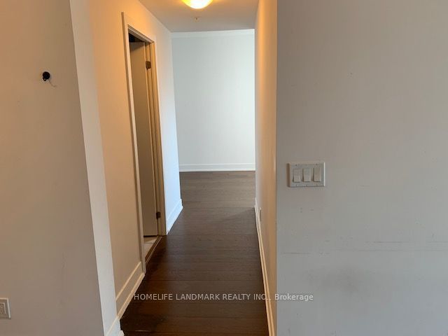 718 - 7 Kenaston Gdns E
