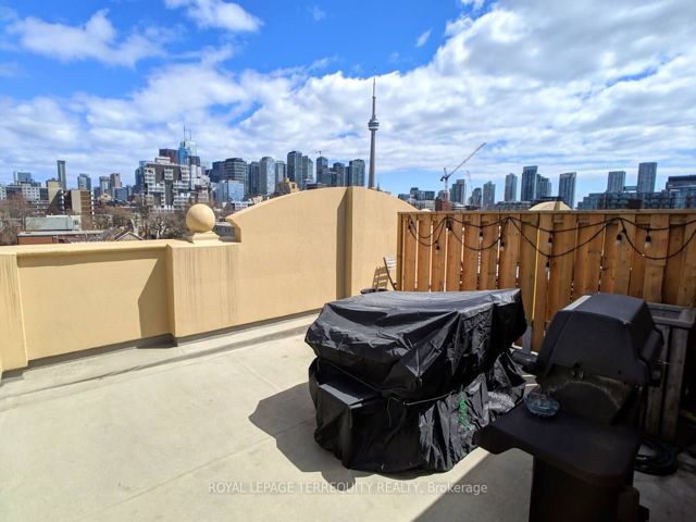 11 - 60 Carr St