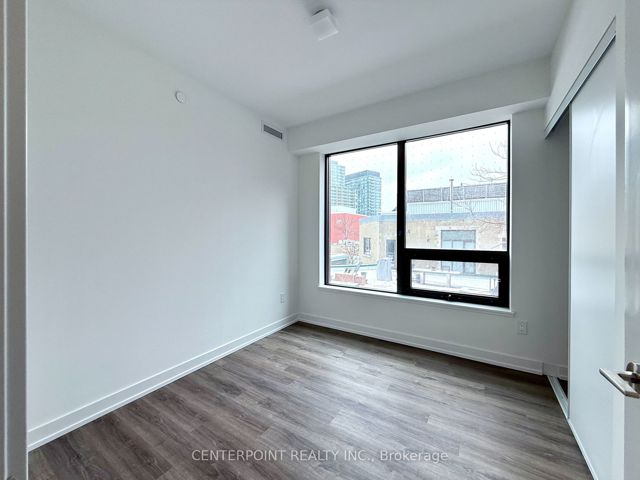 231 - 28 Eastern Ave